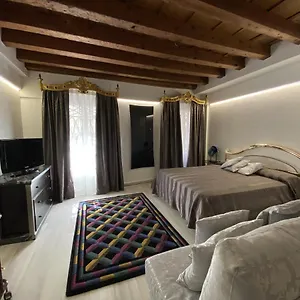 suite-canal-view-venice.hotelslidodijesolo.com/